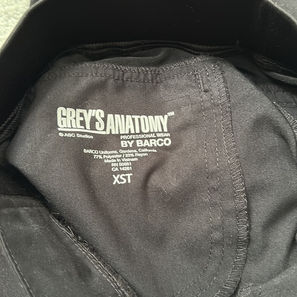 Greys Anatomy by Barco Scrub Pants with stretchy waist XS Tall worn once - Picture 2 of 2